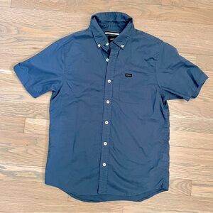 RVCA Boys Button Down Shirt. Size L (14/16).
